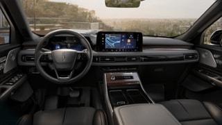 2026 Lincoln Lincoln Aviator Internal Image 2